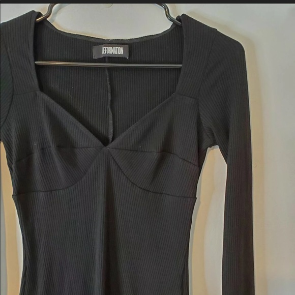 ⭐️SOLD Reformation Regina black sweetheart top M - Picture 4 of 5